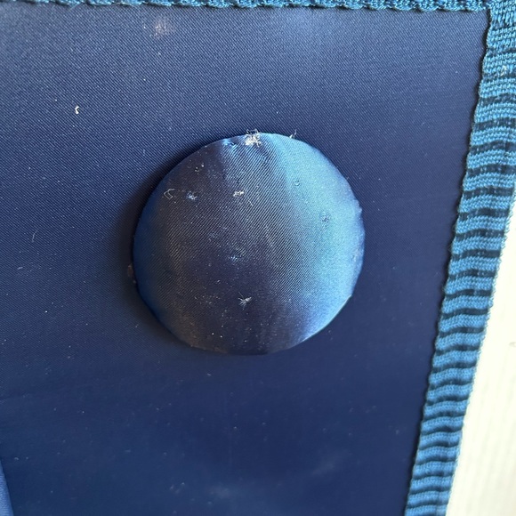 Vintage Floral Padded Fabric Sewing Basket w/Handle Pin Cushion Tray 14x9x9. - Picture 4 of 9